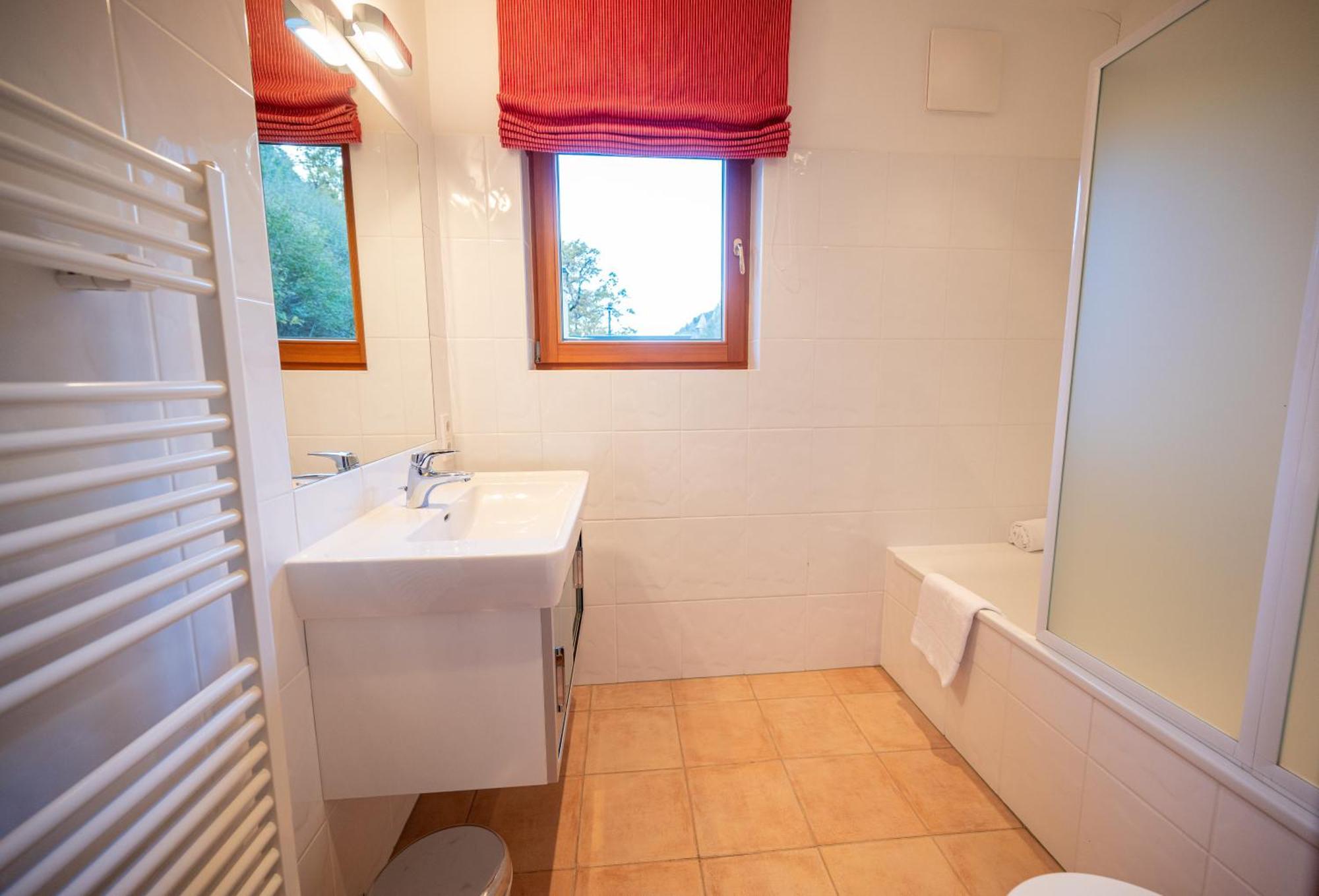 Finest Lakeside Villa Zell Am See By All In One Apartments Erlberg Exteriör bild